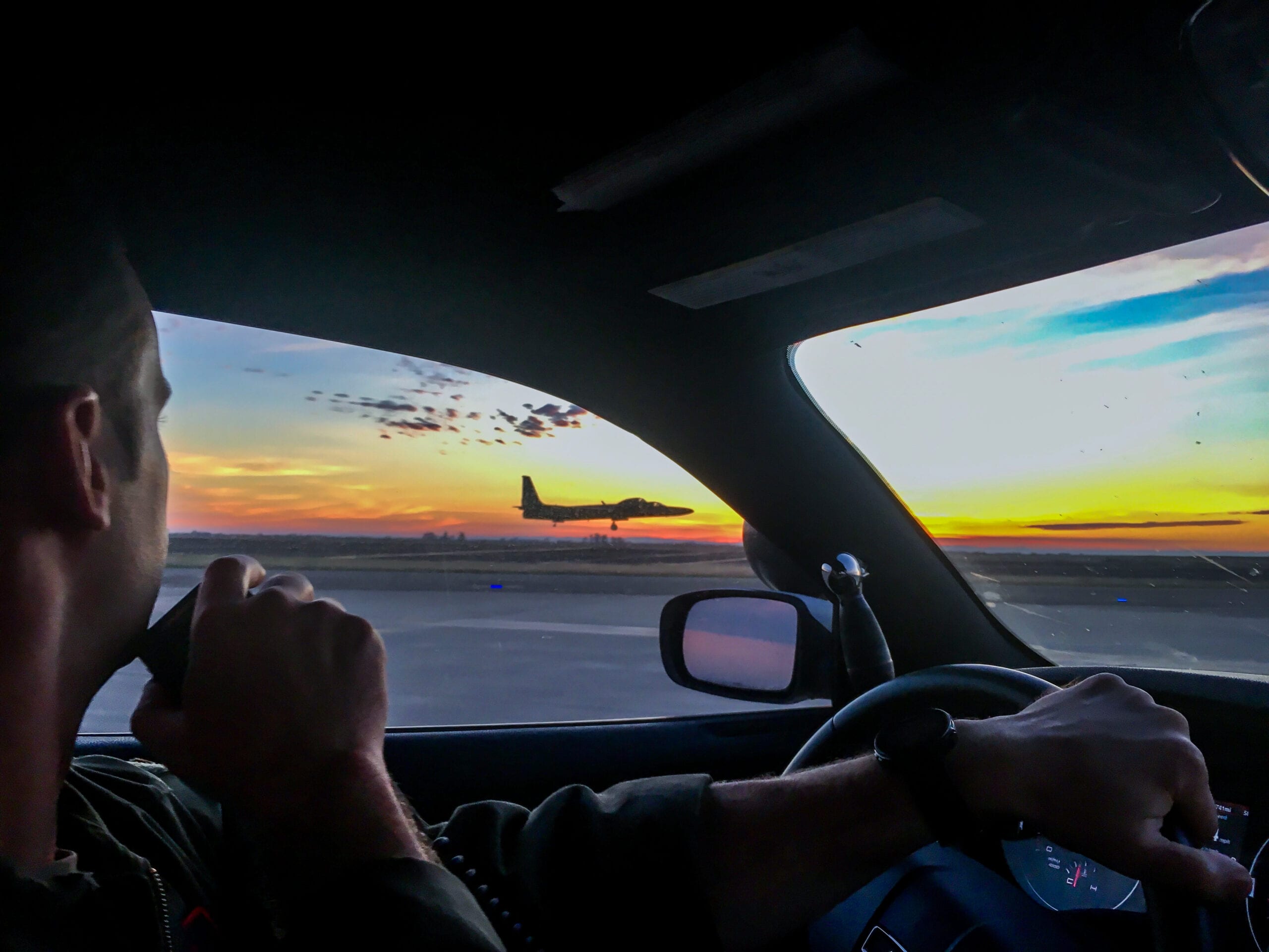 a U-2 student starts making calls on an aircraft doing a no flap approach
